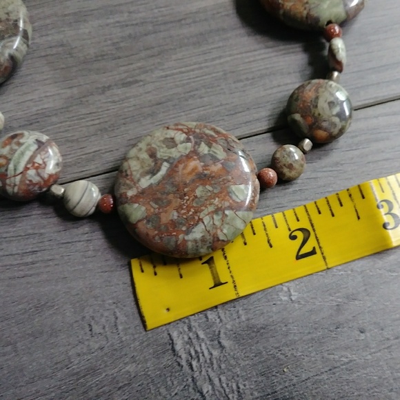 { vintage } Unakite Jasper Necklace - Picture 4 of 8
